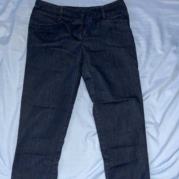 New York and company. Size 0. Denim color/feel - Picture 1 of 3